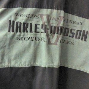 Harley Davidson men's short sleeve,button down, excellent shape.